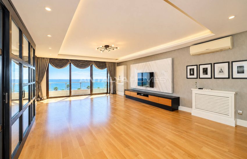 Apartment in a Seafront Complex with Pool in Konyaaltı Antalya 9