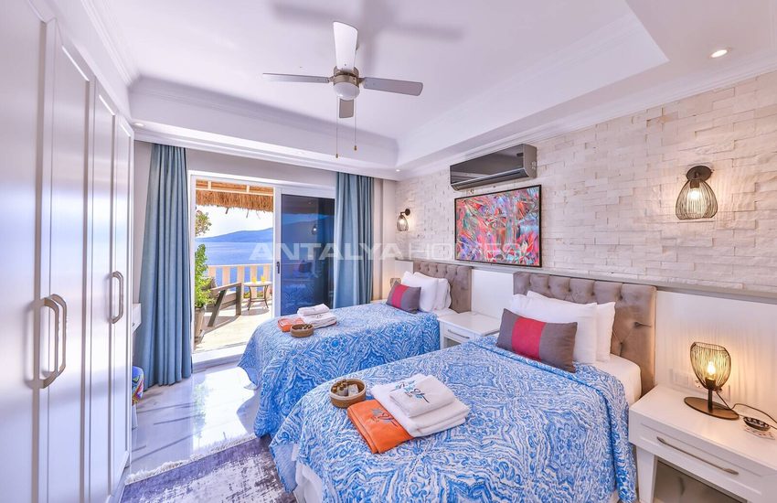 5-bedroom Detached Villa with Sea View in Antalya Kalkan 8