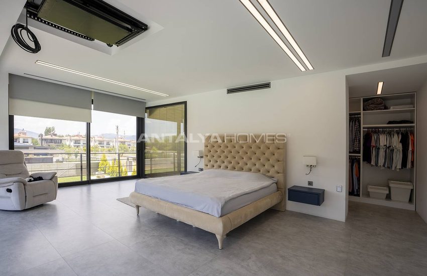 Muğla Menteşe’de Özel Yüzme Havuzlu Satılık Müstakil Villa 40