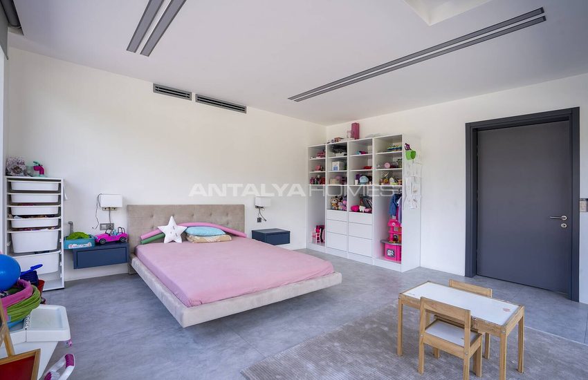 Muğla Menteşe’de Özel Yüzme Havuzlu Satılık Müstakil Villa 25