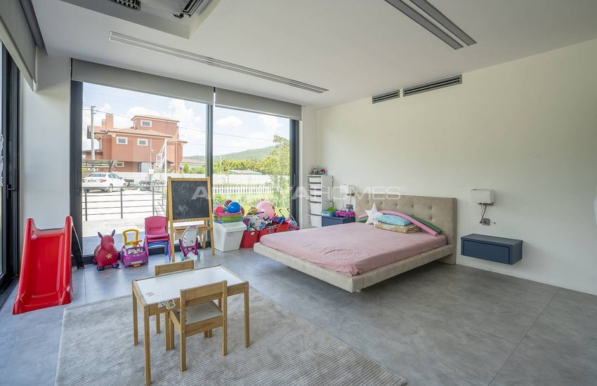 Muğla Menteşe’de Özel Yüzme Havuzlu Satılık Müstakil Villa 26