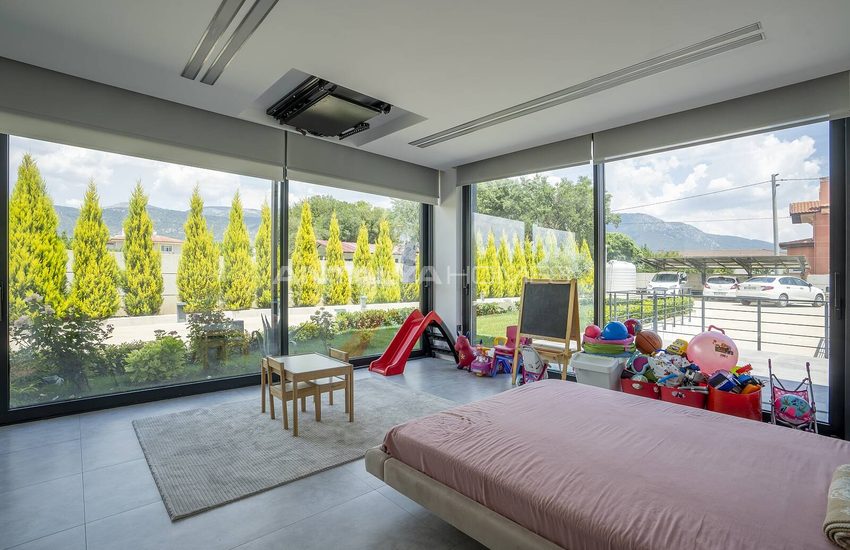 Muğla Menteşe’de Özel Yüzme Havuzlu Satılık Müstakil Villa 27