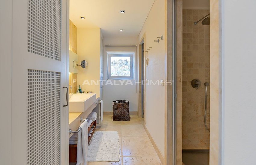 Einzel Villa Am Meer Mit Privatem Pier In Bodrum Gundogan 38