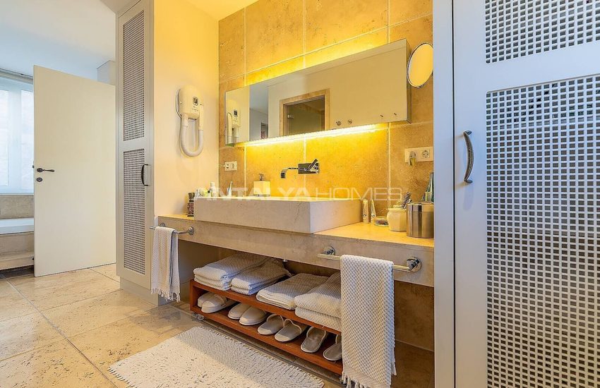Einzel Villa Am Meer Mit Privatem Pier In Bodrum Gundogan 29