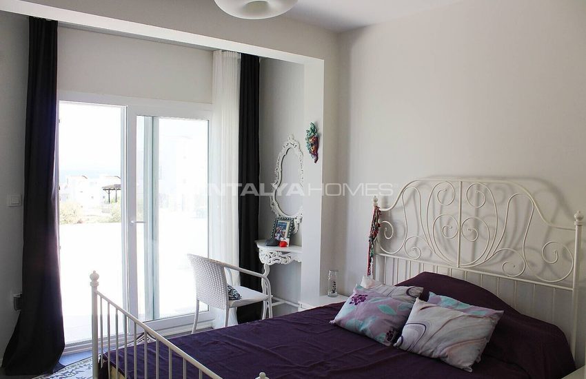 Sea View Semi-detached Villa with Garden in Bodrum Turkbuku 22