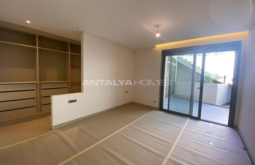 Detached Villas with Unobstructed Sea Views in Bodrum 24
