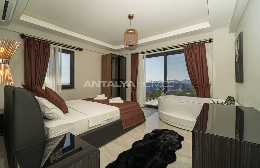 Fethiye Faralya’da Açık ve Kapalı Havuzlu Müstakil Villa 35