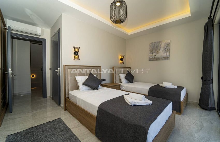 Fethiye Faralya’da Açık ve Kapalı Havuzlu Müstakil Villa 41