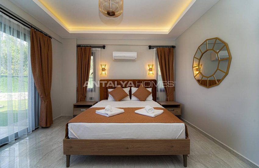 Fethiye Faralya’da Açık ve Kapalı Havuzlu Müstakil Villa 47