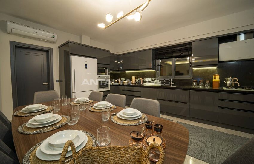 Fethiye Faralya’da Açık ve Kapalı Havuzlu Müstakil Villa 21