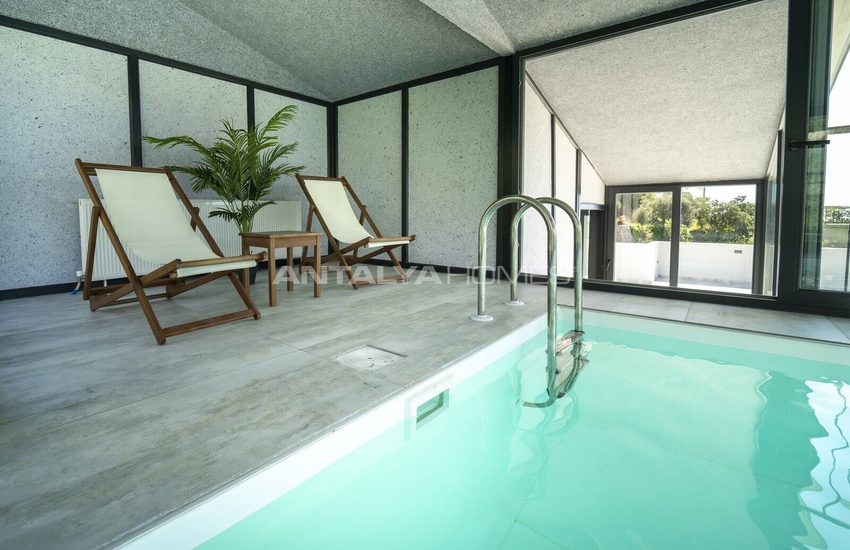 Fethiye Faralya’da Açık ve Kapalı Havuzlu Müstakil Villa 49