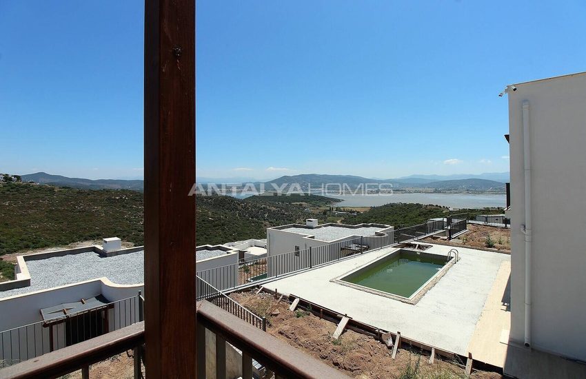 Vrijstaande Villa Met Uitzicht Op Het Meer In Adabuku Bodrum 33