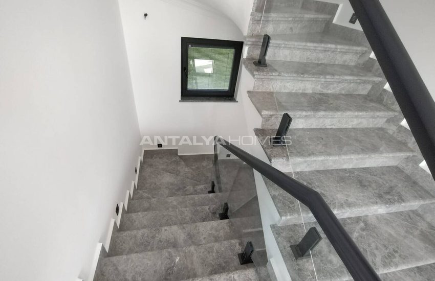 Muğla Fethiye'de Özel Havuzlu Şık Müstakil Villa 31