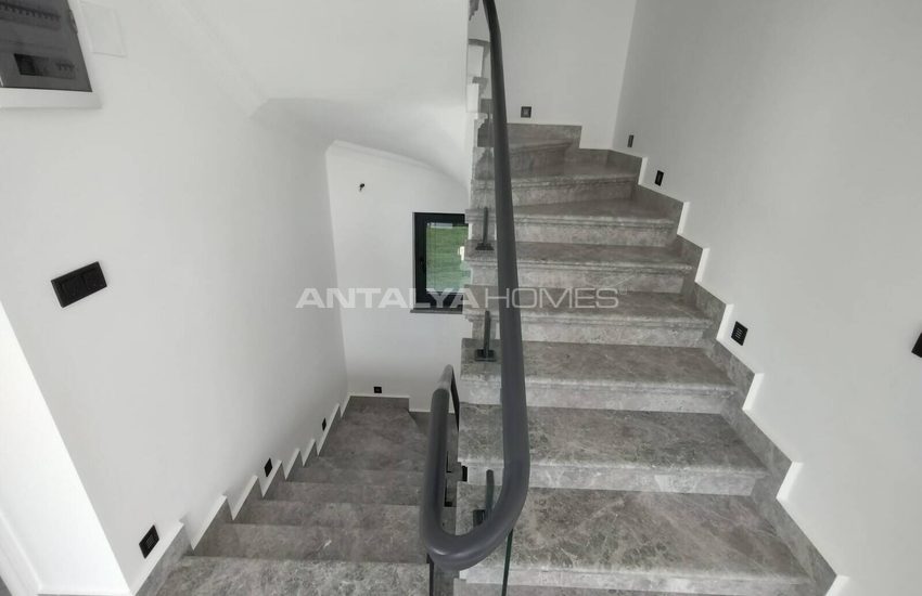 Muğla Fethiye'de Özel Havuzlu Şık Müstakil Villa 23