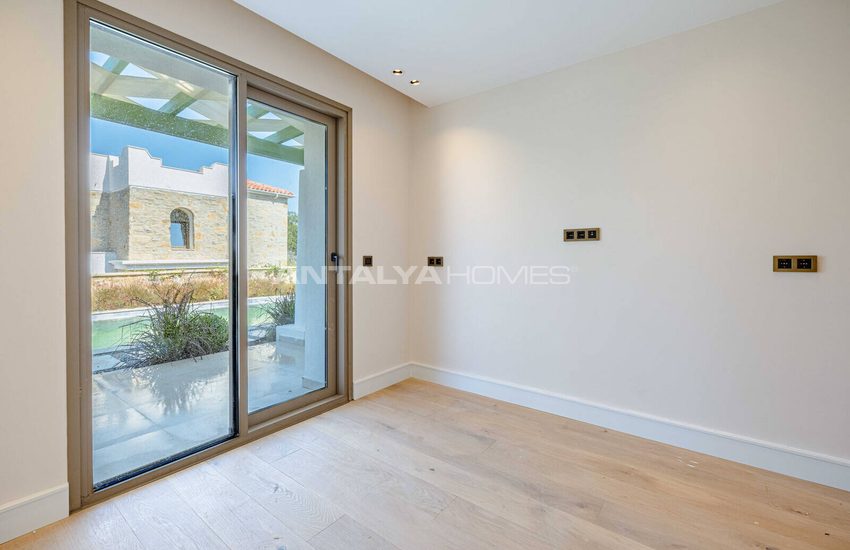 Detached Villas with Private Pools in Bodrum Kadikalesi 22