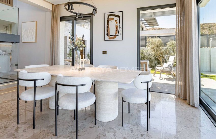 Sea View Houses with Private Pool and Garden in Bodrum 14