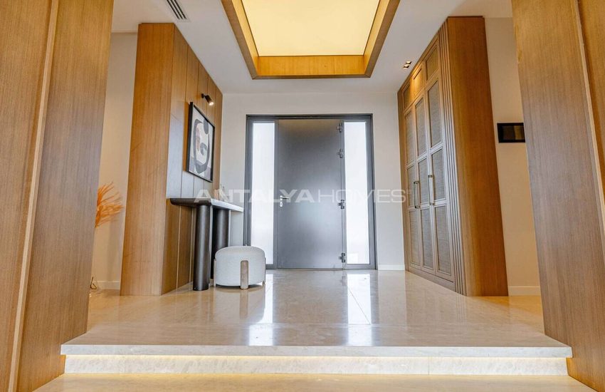 منازل مطلة على البحر ومباني خارجية في بودروم جوموسلوك 27