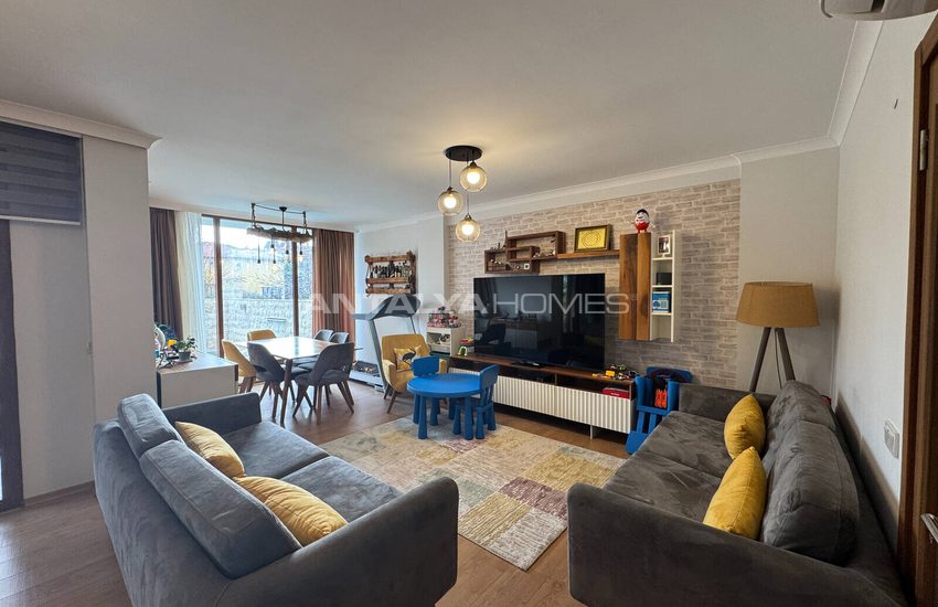 A 3-bedroom Home with a Pool in Fethiye Muğla 12