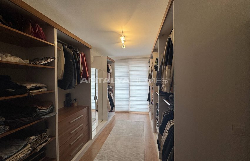 A 3-bedroom Home with a Pool in Fethiye Muğla 22