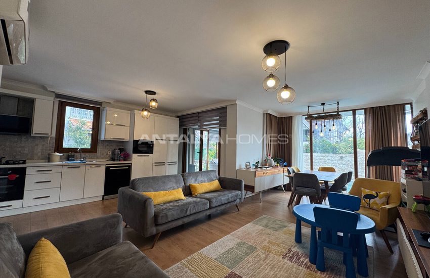 A 3-bedroom Home with a Pool in Fethiye Muğla 11