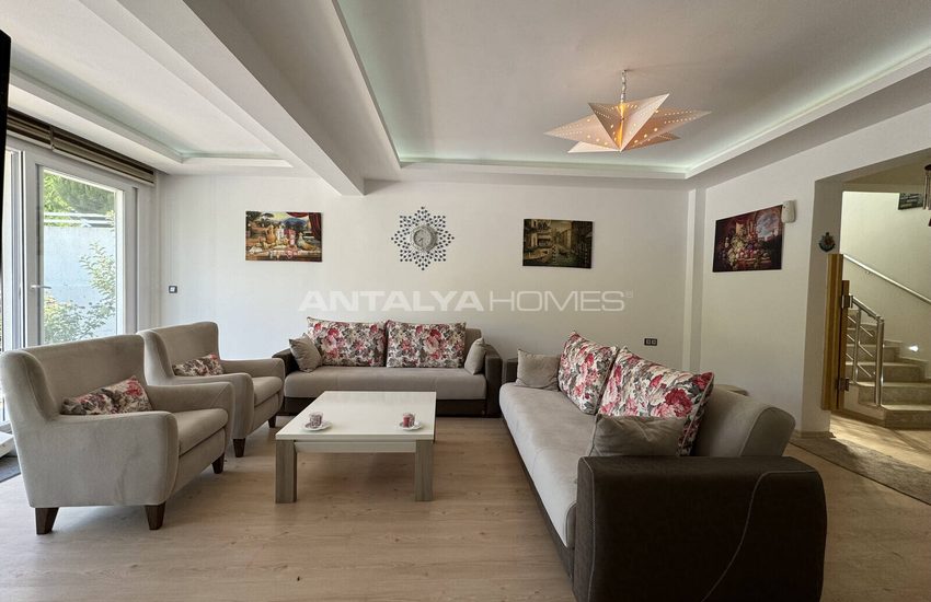 Fethiye Ölüdeniz'de Kısa Dönem Kiralamaya Uygun Havuzlu Şık Villa 13