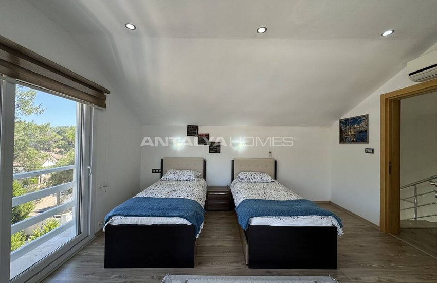 Fethiye Ölüdeniz'de Kısa Dönem Kiralamaya Uygun Havuzlu Şık Villa 24