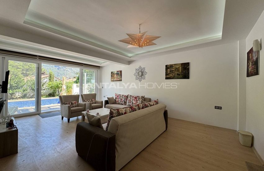 Fethiye Ölüdeniz'de Kısa Dönem Kiralamaya Uygun Havuzlu Şık Villa 15