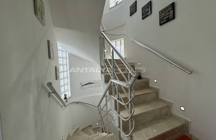 Fethiye Ölüdeniz'de Kısa Dönem Kiralamaya Uygun Havuzlu Şık Villa 36