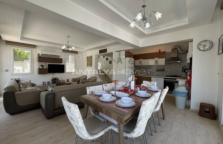 Fethiye Ölüdeniz'de Kısa Dönem Kiralamaya Uygun Havuzlu Şık Villa 7