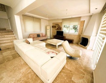House on 1500 M² Plot in Fethiye Ölüdeniz 3