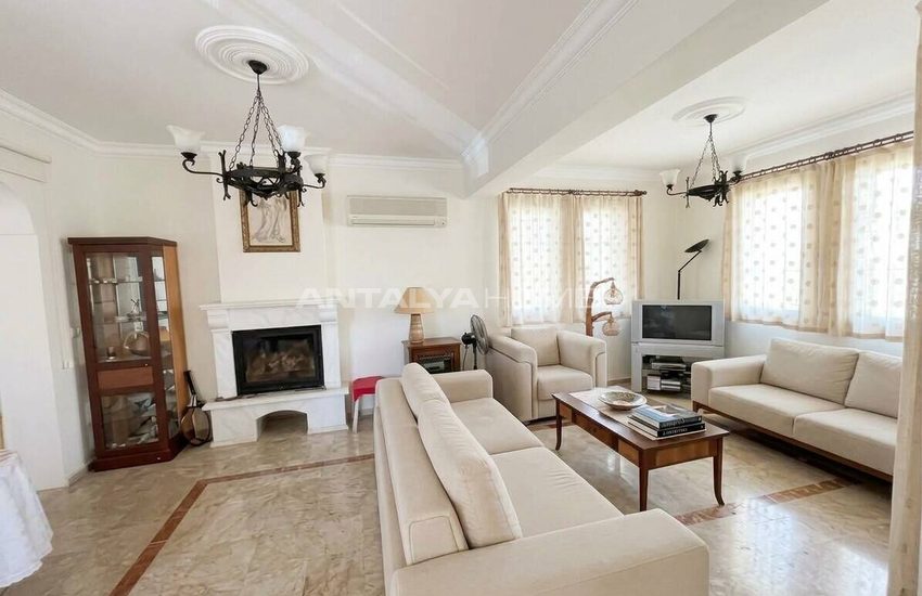 Möblerad Villa Nära Stranden Med Moderna Bekvämligheter I Fethiye 3