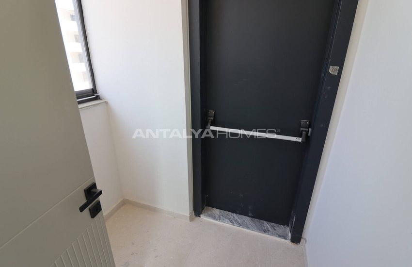 Moderne Wohnungen Mit Gemeinschaftsgarten In Mersin 17