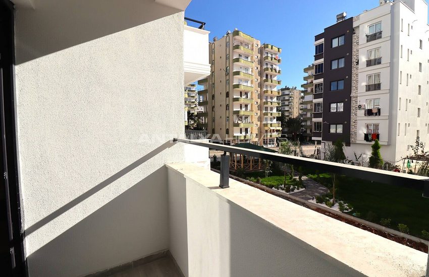Mersin Mezitli'de Denize Yürüme Mesafesinde Satılık Daireler 8