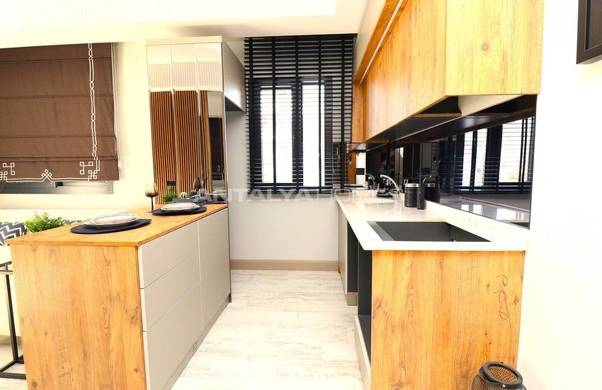 Mersin Mezitli'de Denize Yürüme Mesafesinde Satılık Daireler 25