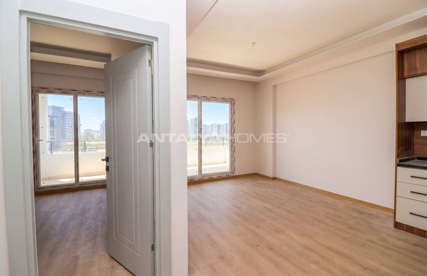 Apartments Within Walking Distance of the Beach in Mersin Tomuk 19