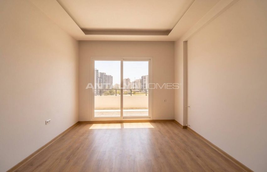 Apartments Within Walking Distance of the Beach in Mersin Tomuk 14