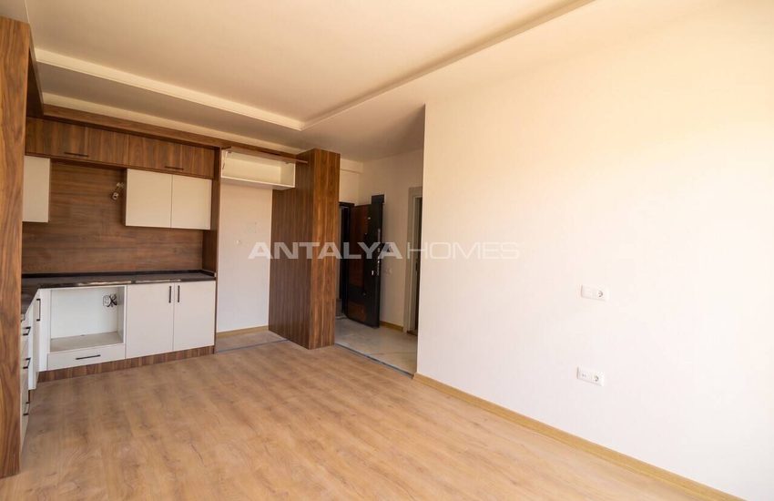 Apartments Within Walking Distance of the Beach in Mersin Tomuk 16