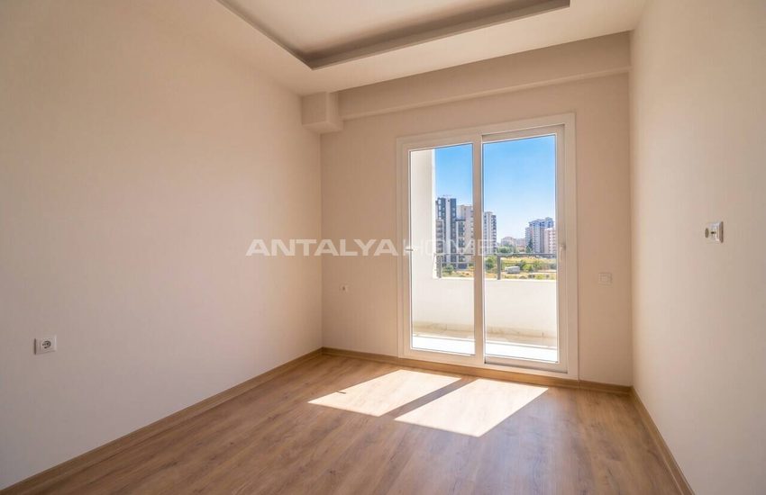 Apartments Within Walking Distance of the Beach in Mersin Tomuk 17