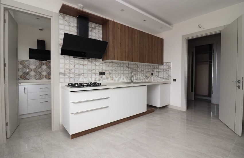 Well Located Apartments with City and Partial Sea Views in Erdemli 10