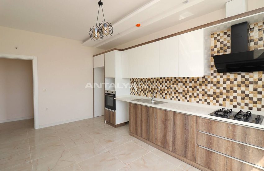 4-bedroom Apartments with Spacious Design in Mersin Erdemli 21