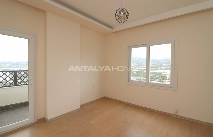 4-bedroom Apartments with Spacious Design in Mersin Erdemli 17