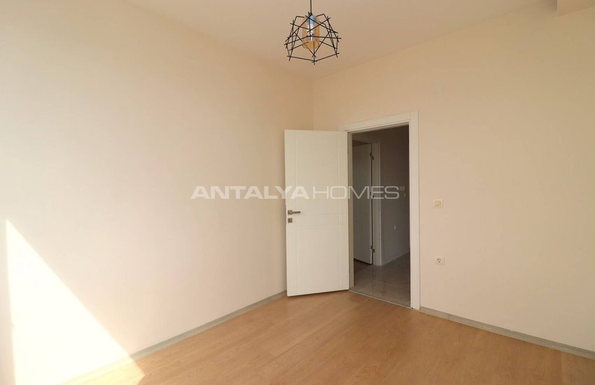 4-bedroom Apartments with Spacious Design in Mersin Erdemli 13