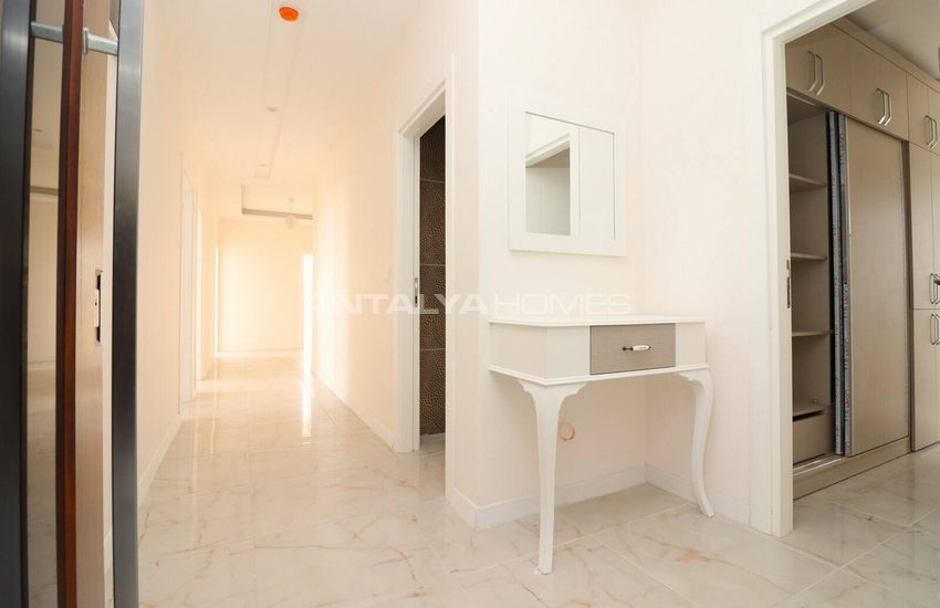 4-bedroom Apartments with Spacious Design in Mersin Erdemli 5