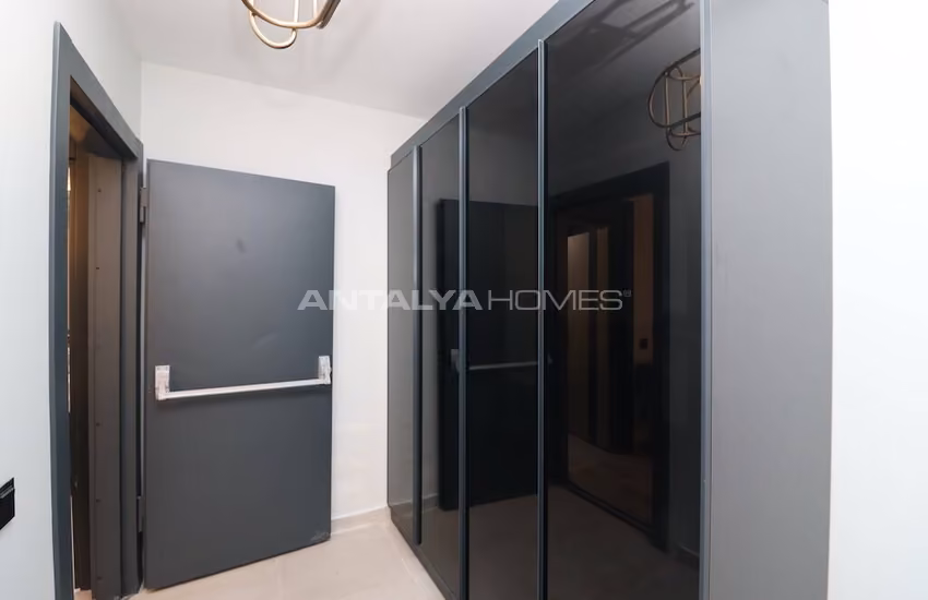 5-bedroom Apartments in a Popular Location in Mezitli Mersin 19