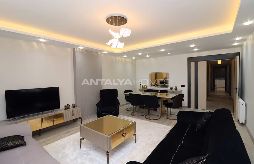 5-bedroom Apartments in a Popular Location in Mezitli Mersin 4