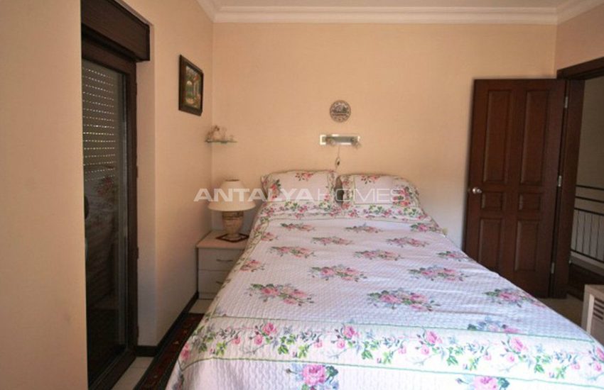 Semi-detached Houses in Kemer Center with Mountain View 25