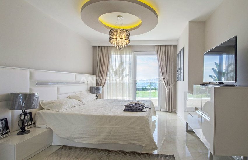 Panoramic Sea and Castle View Villas in Alanya Kargicak 15