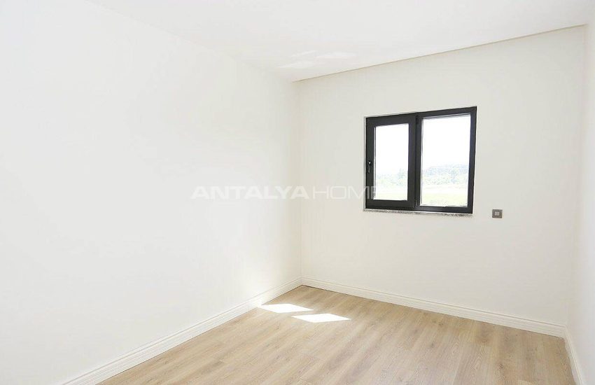 Antalya Manavgat’ta Nehire Sıfır Marinalı Lüks Daireler 37