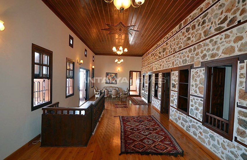 Antique Mansion Inside the Walls of Alanya Castle 36