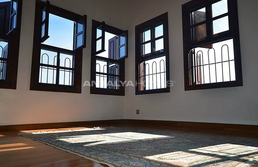 Antique Mansion Inside the Walls of Alanya Castle 27